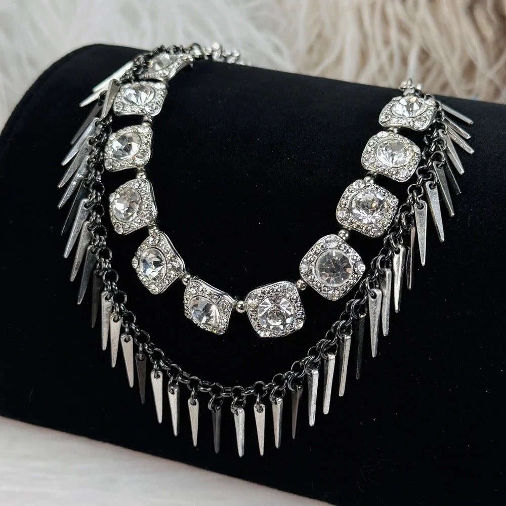 Interesting Silvertone bling costume statement necklace